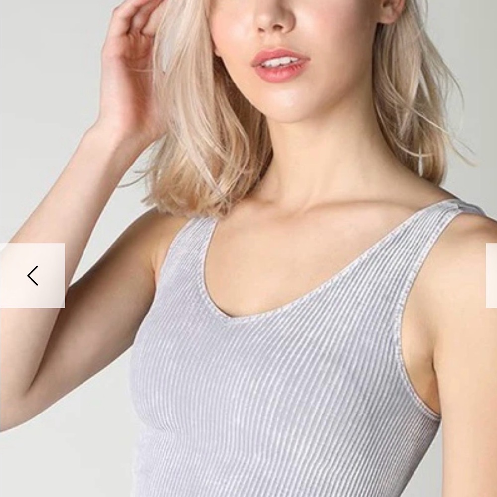 Nikibiki V neck Ribbed Tank Top in Light Gray